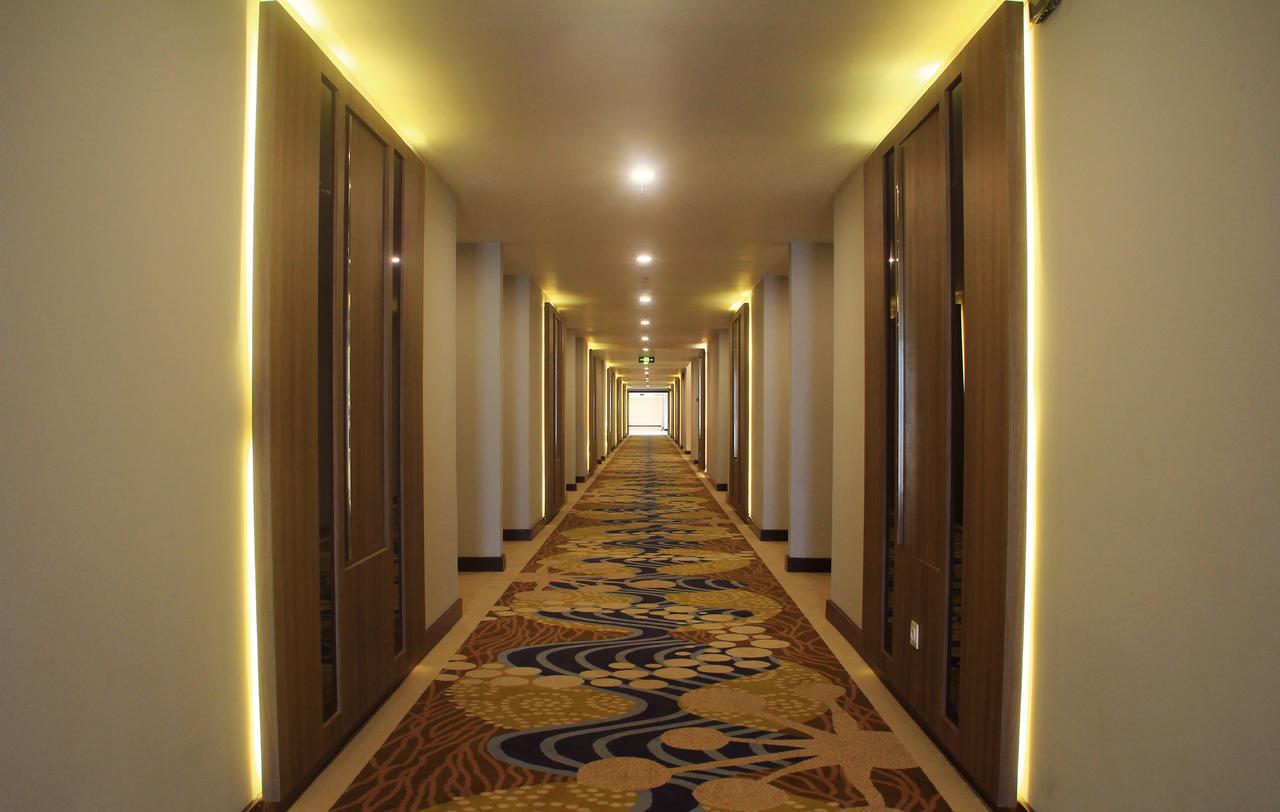 Sutanraja Hotel Kotamobagu Экстерьер фото