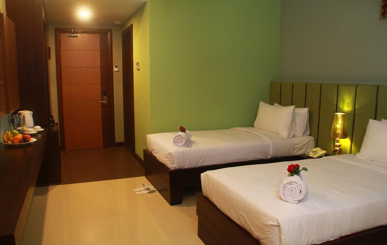 Sutanraja Hotel Kotamobagu Экстерьер фото